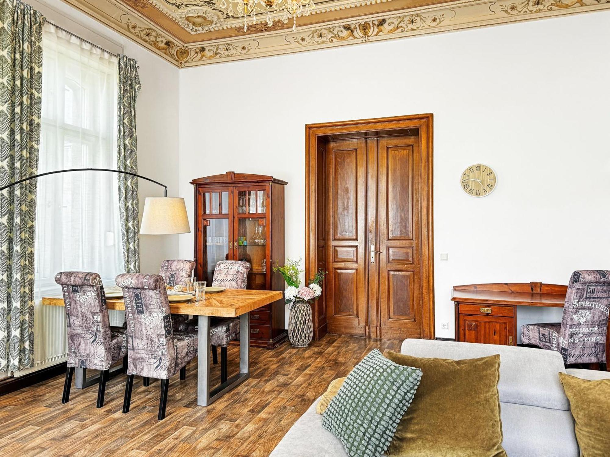 Ferienwohnung Villa Nieske - Jugendstil Denkmal, Free Wlan & Parken, Self Check-In, Smart-Tv Herzberg  Eksteriør billede